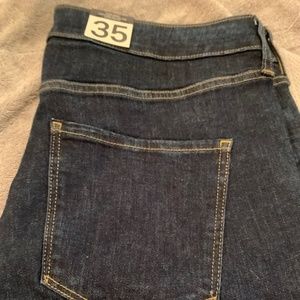 Universal Jegging High Rise jeans, size 35 x 20 regular, NWT